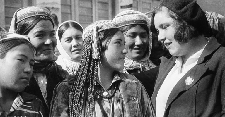 Права женщин в СССР, женотделы, паранджа в СССР, гендерное равенство в ссср