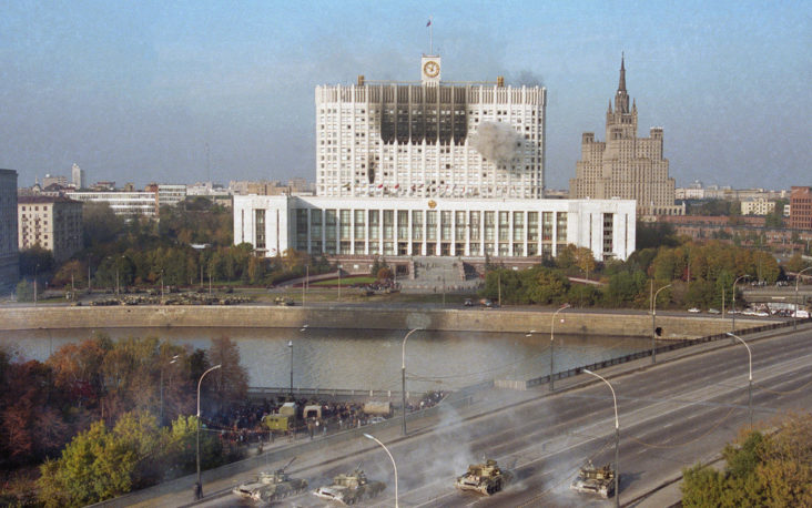 события 1993, октябрь 1993, расстрел белого дома, расстрел парламента, что произошло в 1993, путинский режим, авторитаризм,