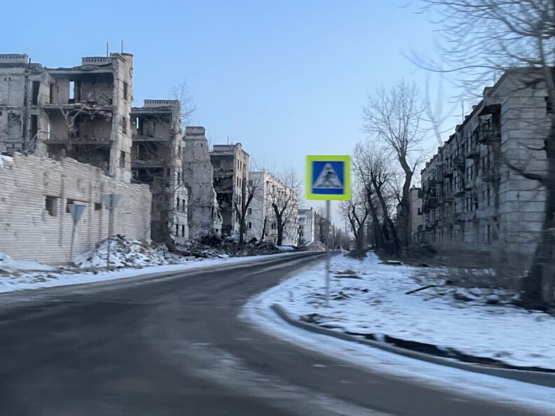 северодонецк, лнр, северодонецк область, беженцы, Северодонецк сегодня, Что происходит в Северодонецке сейчас, гуманитарная обстановкая, связь, эвакуация,